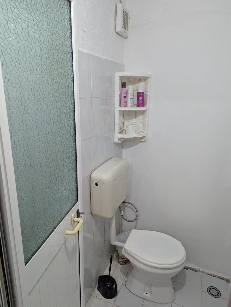 Zhizelle Xhamllik'apartment Apartamento